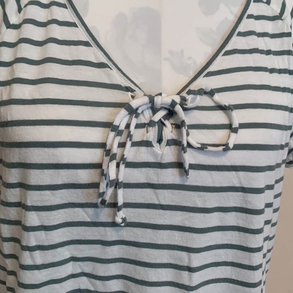 Lucky Brand 🍀 Cap Sleeve Stripped Laced Front Tee 🥳🥳HP🥳🥳 - Picture 2 of 7